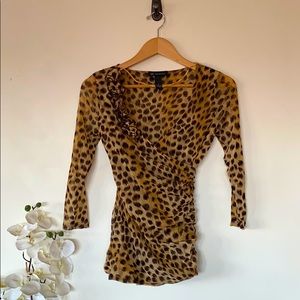 🐆Leopard Print Blouse Sz Sm with Ruffle/Rouge! 🐆